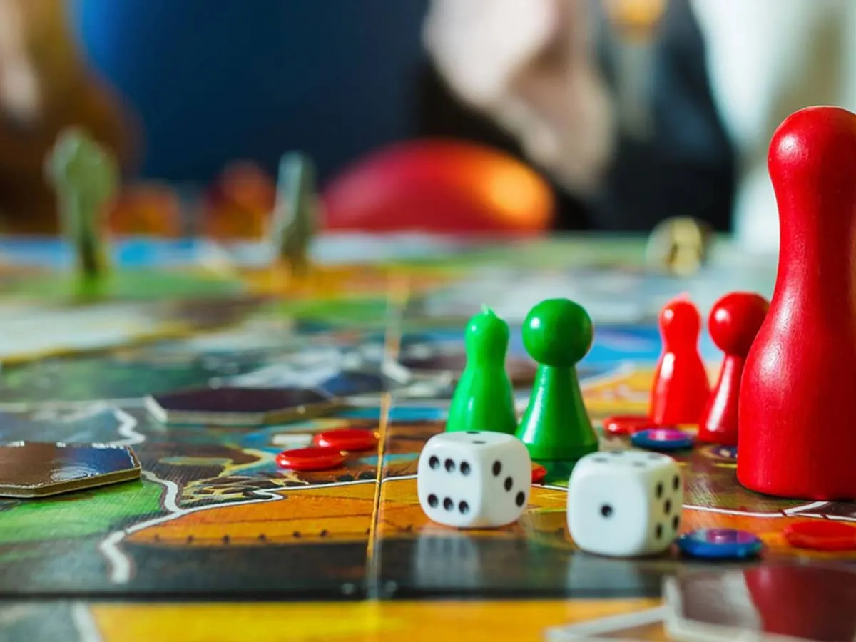 Photos de pions sur un plateau de jeux