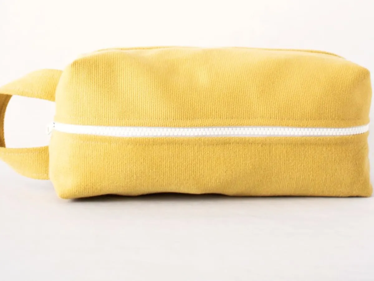 Trousse avec fermeture à glissière